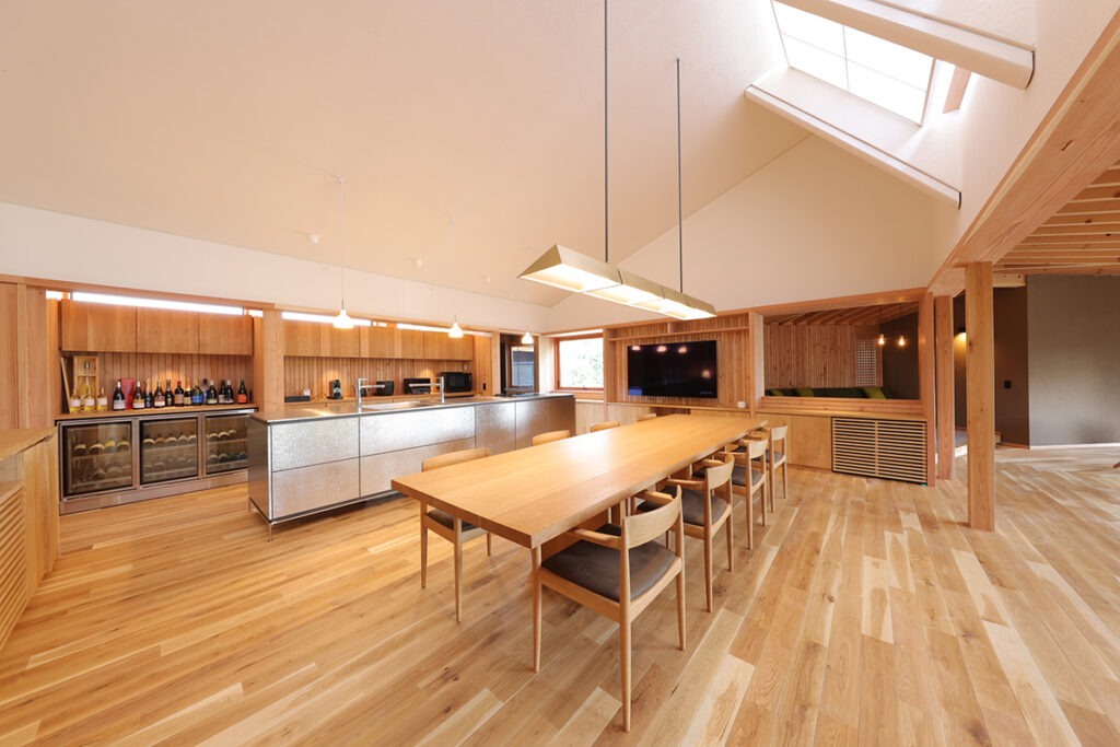 Photo: Dining kitchen